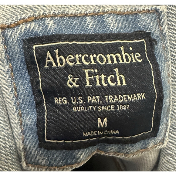 Abercrombie & Fitch Women Distressed Denim Jacket Size M Light Wash 100% Cotton - Picture 13 of 16